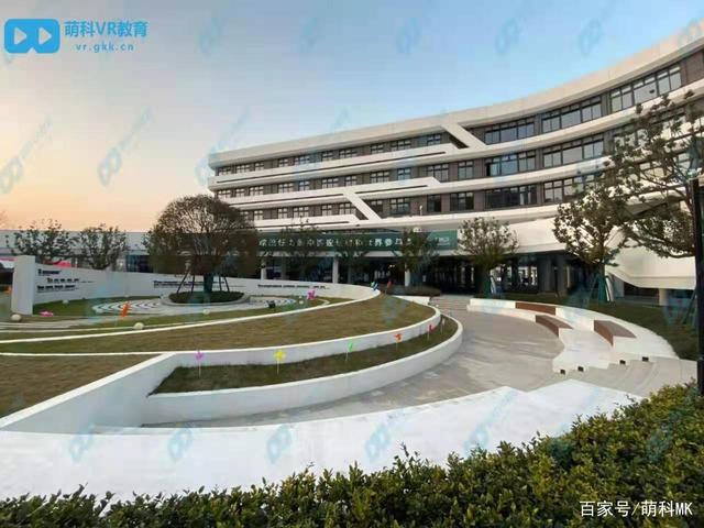 萌科5G VR教室落地南京院校 为学生成长赋能