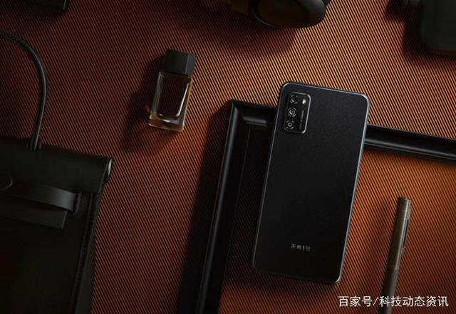 中国电信新机跌价100元，5000mAh+双模5G，真正的“中国芯”