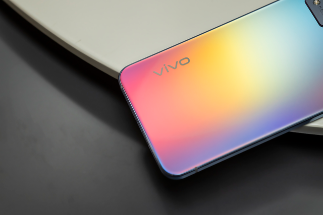 刷新vivo最薄5G手机纪录！vivo S9开启预售，亮点多