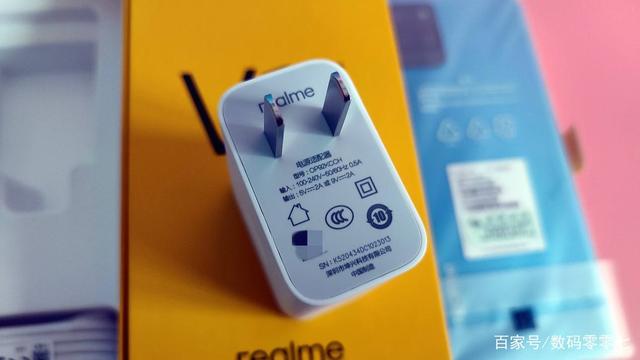 打破焊接之门，realme真我 V11千元5G手机的不二之选