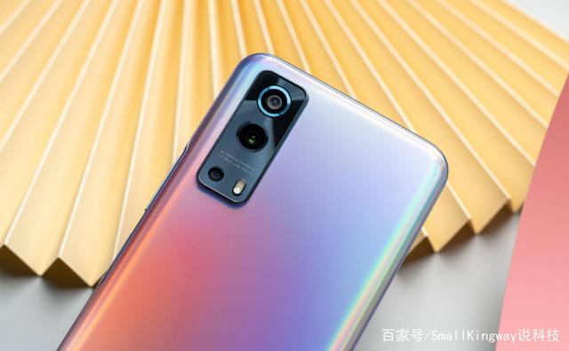 vivo爆款5G手机低价出售，8GB+128GB，评价量50万，好评率高达95%