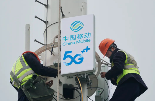 人民日报正式发声，三大运营商被“点名”，5G不该是“被迫”的