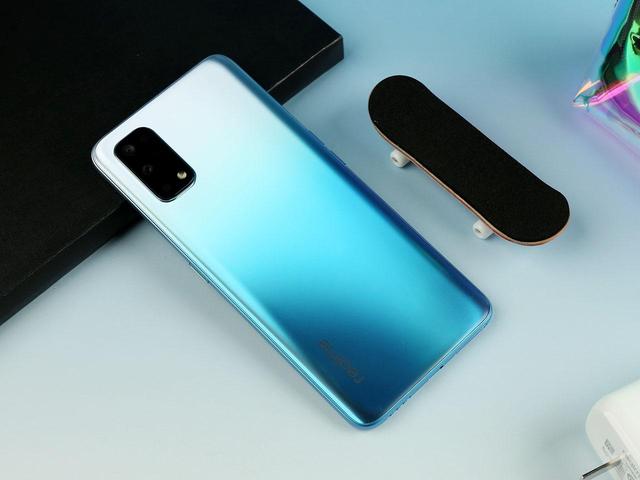 realme X7 5G 测评：性价比超高的轻旗舰