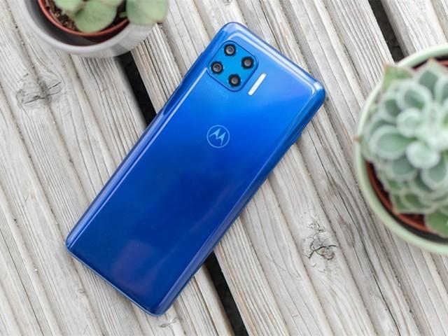 摩托罗拉MotoG5G（2022），定位千元机，主打长续航