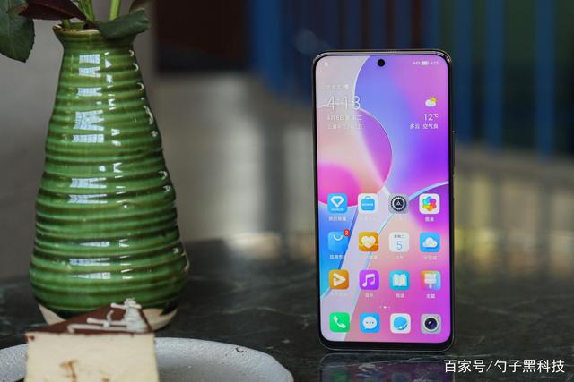 荣耀Play6T Pro开启“全民5G”时代，1599感受5G双卡双待