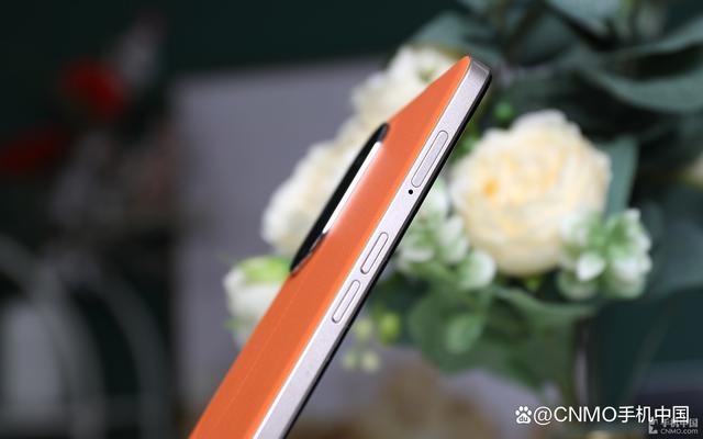 OPPO A1 5G图赏：赤霞橙素皮 营造精致好手感