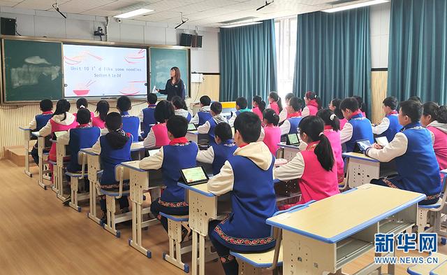 强信心·走进百企丨科技大厂融入“数字云南” 人工智能助力“因材施教”