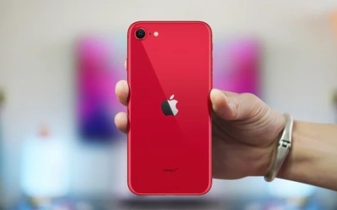 曝iPhone SE 4可能2025年發(fā)布 配備定制5G調(diào)制解調(diào)器