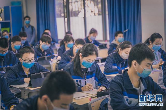 强信心·走进百企丨科技大厂融入“数字云南” 人工智能助力“因材施教”