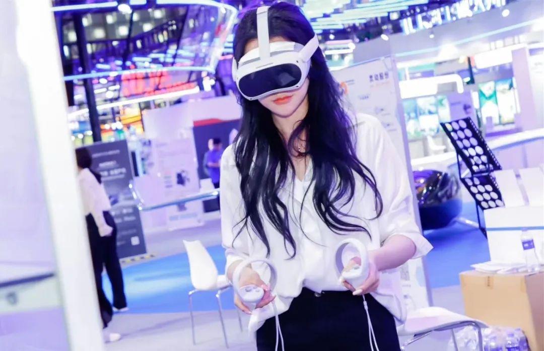 用元宇宙科技打造智能阅读新时代！这家新落户企业让纸书变身