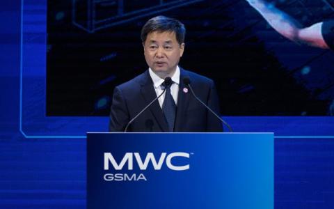 中国电信董事长柯瑞文：加快5G融合创新，共建数字生态美好明天