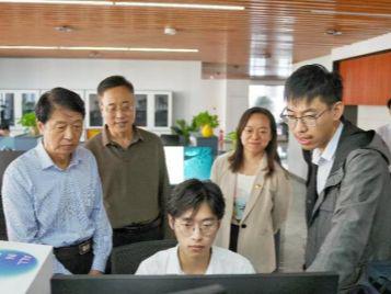 山东外事职业大学常务校长刘先义一行考察调研元宇宙研究院
