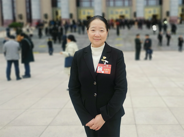 赵晓光委员：促进人工智能大模型与制造业深度融合