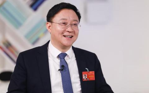 全国人大代表刘庆峰：制定国家《通用人工智能发展规划》系统性加快推动我国通用人工智能发展