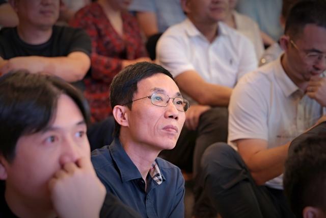 人工智能新时代，投资的新赛道在哪儿？传统行业如何实现“一次次破圈”？杭商研修院大咖分享会第一站，从“硬科技”聊到“软知识”