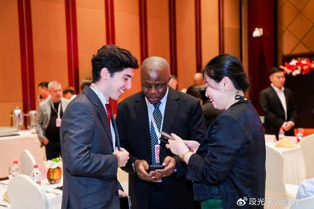 义乌举办世界贸易采购服务投资洽谈会 助力中小微企业出海启航