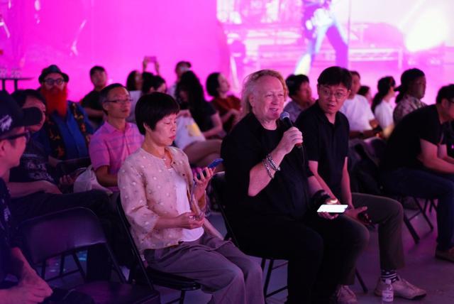 迈克尔·杰克逊诞辰66周年之际，致敬演出暨元宇宙空间揭幕