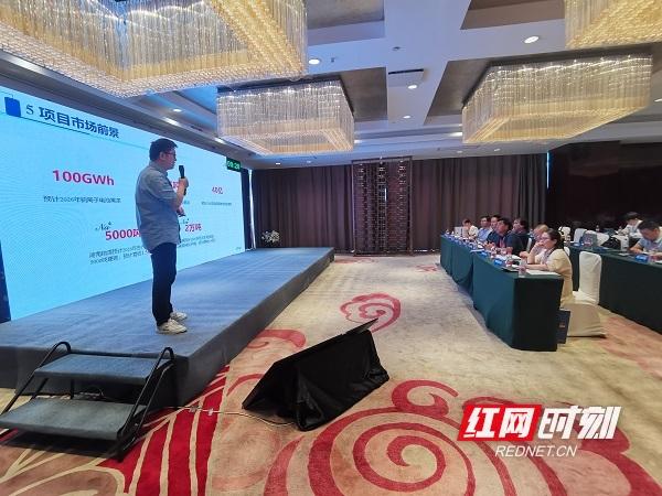 长沙30家中小微企业齐“亮剑” 同台竞技晒“王牌”