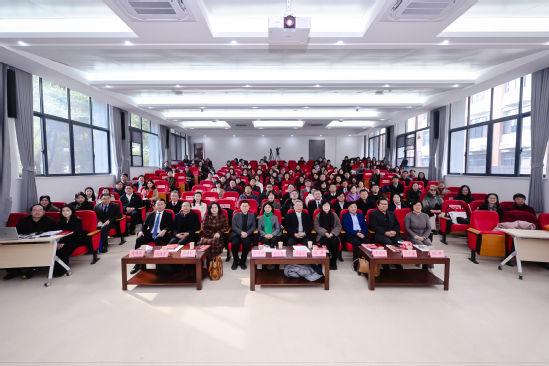 上理工举办“人工智能时代外语学科的机遇与展望”学术研讨会