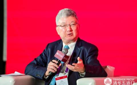 对话朱民：人工智能和货币两大核心变量，正重构全球金融格局
